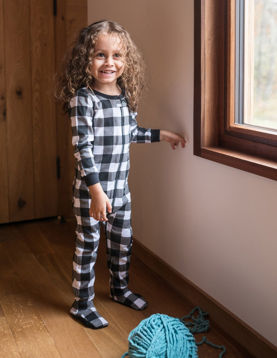 Leveret Kids Footed Black & White Plaid Cotton Pajamas – Leveret Clothing