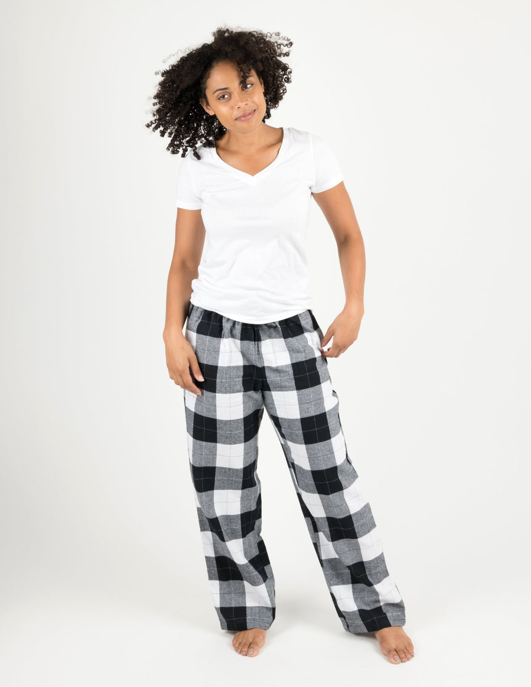 SleepytimePJs Christmas Family Matching Black and White Plaid Flannel  Pajamas : : Clothing, Shoes & Accessories