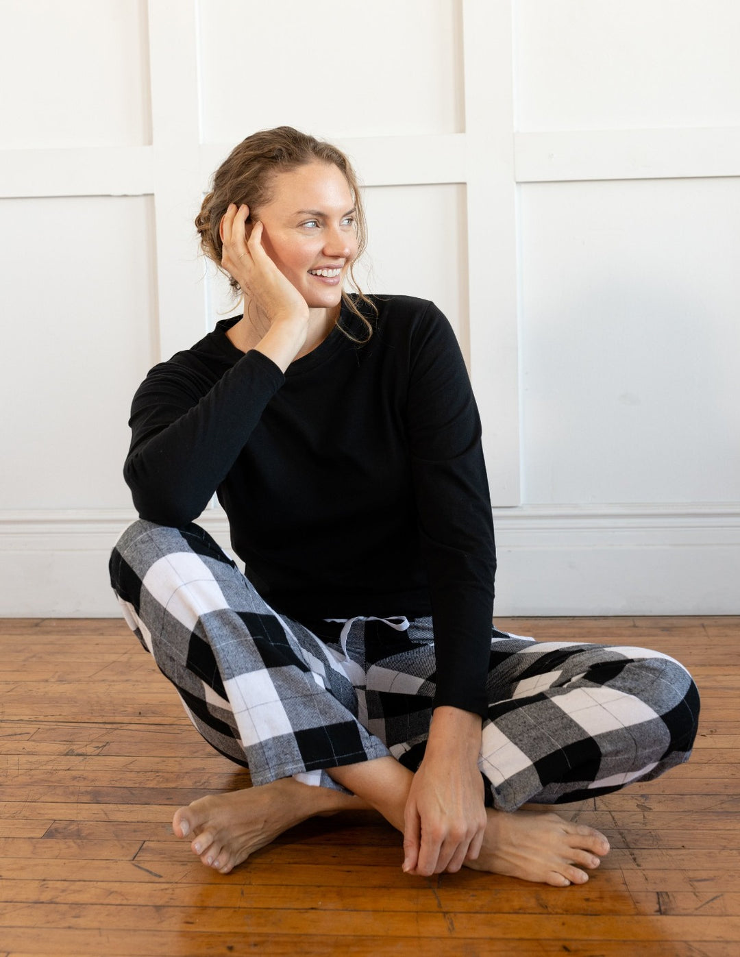 Ladies Long Sleeve Plaid Pajamas Set Comfortable Soft Homewear